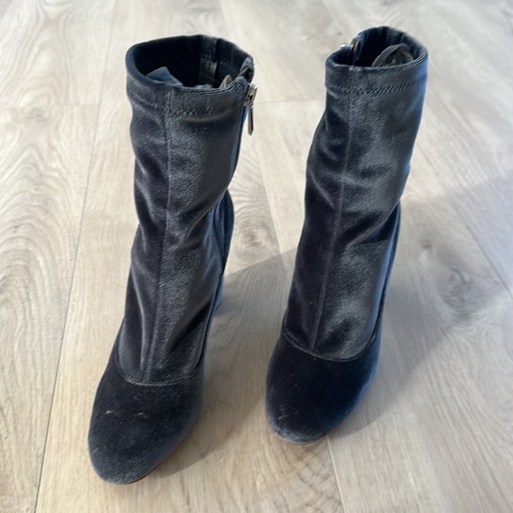 SAM EDELMAN blue suede ankle boots. Size 6. - Picture 4 of 5